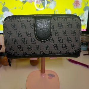 Dooney & Bourke wallet & checkbook